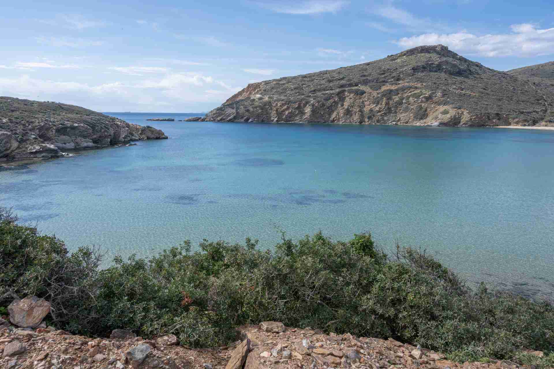 Οι παραλίες της Βόρειας Άνδρου: Φελλός